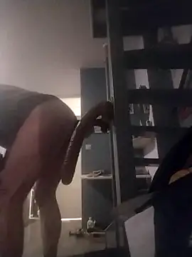 Snapshot of Knuffelstaaf123 chatting on February 2025 12:36:02 AM Knuffelstaaf123 online show from February 2025 12:36:02 AM