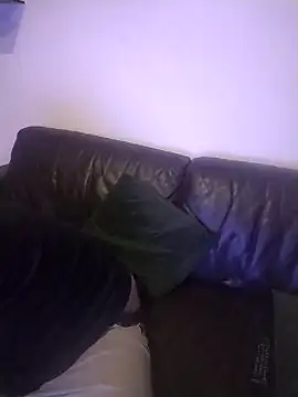 Snapshot of Knuffelstaaf123 chatting on February 2025 10:43:01 PM Knuffelstaaf123 online show from February 2025 10:43:01 PM