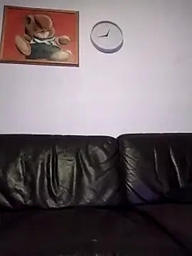 Snapshot of Knuffelstaaf123 chatting on February 2025 11:44:02 PM Knuffelstaaf123 online show from February 2025 11:44:02 PM