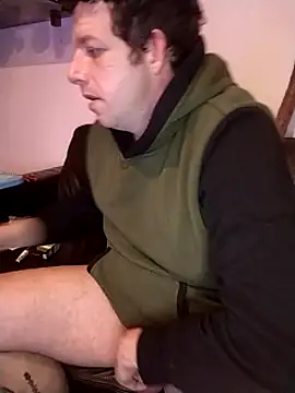 Snapshot of Knuffelstaaf123 chatting on February 2025 01:16:02 AM Knuffelstaaf123 online show from February 2025 01:16:02 AM