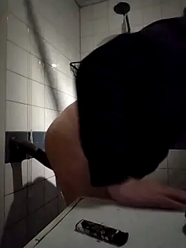 Snapshot of Knuffelstaaf123 chatting on March 2025 03:29:02 AM Knuffelstaaf123 online show from March 2025 03:29:02 AM