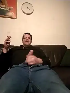 Snapshot of Knuffelstaaf123 chatting on March 2025 11:22:01 PM Knuffelstaaf123 online show from March 2025 11:22:01 PM