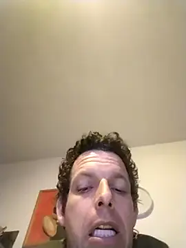 Snapshot of Knuffelstaaf123 chatting on March 2025 02:28:02 AM Knuffelstaaf123 online show from March 2025 02:28:02 AM