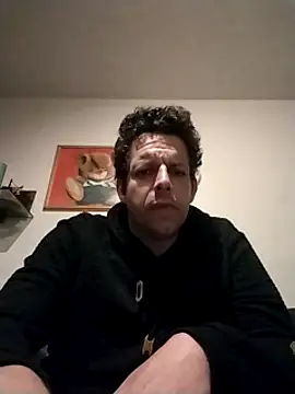 Snapshot of Knuffelstaaf123 chatting on March 2025 01:09:02 AM Knuffelstaaf123 online show from March 2025 01:09:02 AM