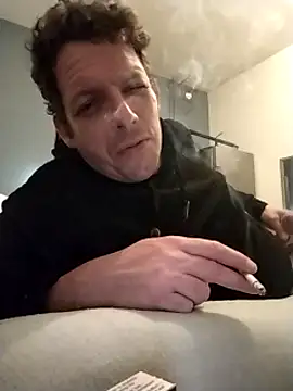 Snapshot of Knuffelstaaf123 chatting on March 2025 04:27:01 AM Knuffelstaaf123 online show from March 2025 04:27:01 AM