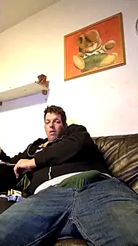 Snapshot of Knuffelstaaf123 chatting on October 2025 09:04:01 PM Knuffelstaaf123 online show from October 2025 09:04:01 PM