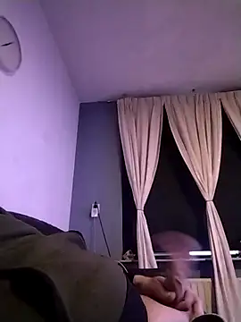 Snapshot of Knuffelstaaf123 chatting on November 2025 07:16:01 AM Knuffelstaaf123 online show from November 2025 07:16:01 AM