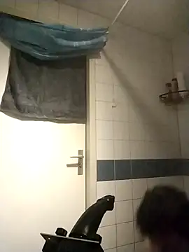 Snapshot of Knuffelstaaf123 chatting on November 2025 09:52:01 PM Knuffelstaaf123 online show from November 2025 09:52:01 PM