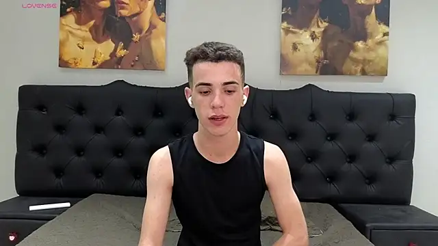 Cristian Delgado online show from December 2024 06:39:01 AM