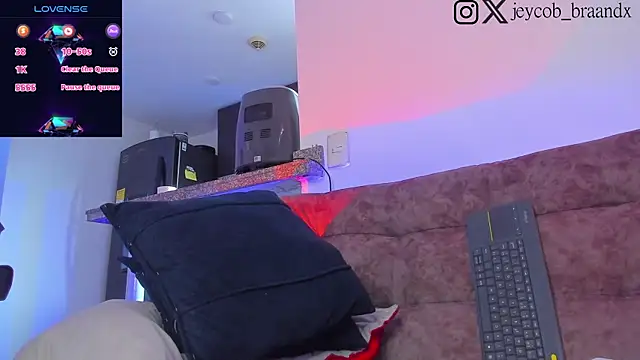 JeycobxBraand online show from January 2025 09:15:01 PM