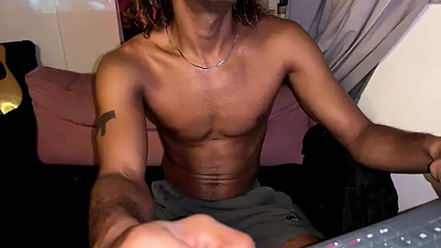 gerson173Hugo online show from April 2026 01:03:01 AM