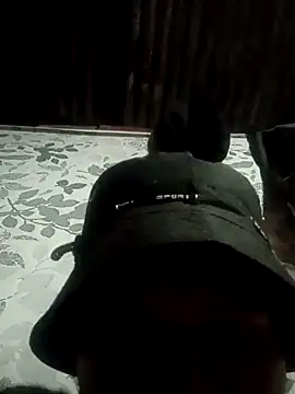 Snapshot of PAUGROSSO18CM chatting on January 2025 11:43:01 PM PAUGROSSO18CM online show from January 2025 11:43:01 PM