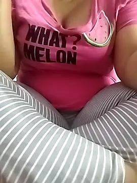 Snapshot of tahra-19 chatting on February 2025 08:29:02 PM tahra-19 online show from February 2025 08:29:02 PM