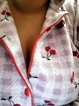 Snapshot of tahra-19 chatting on December 2025 03:07:02 PM tahra-19 online show from December 2025 03:07:02 PM