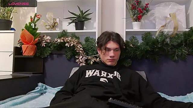 CalvinCay online show from December 2024 08:04:01 PM