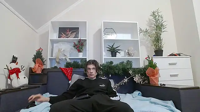 CalvinCay online show from December 2024 07:53:02 PM