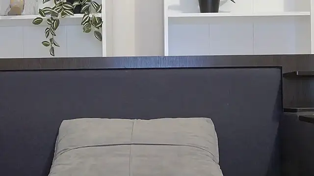 CalvinCay online show from January 2025 08:00:01 PM