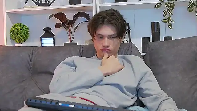 CalvinCay online show from March 2025 02:20:01 AM