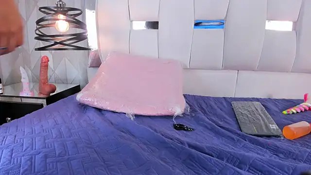 RileyThompson1 online show from March 2025 09:19:02 AM