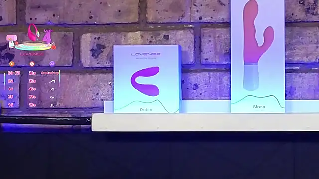 Snapshot of Astoria_Moon chatting on September 2025 07:19:02 PM Astoria Moon online show from September 2025 07:19:02 PM