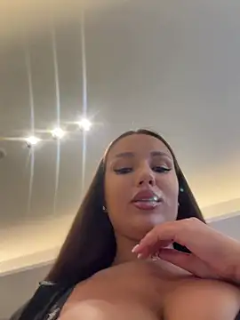 Syka0001 online show from July 2026 11:28:02 AM