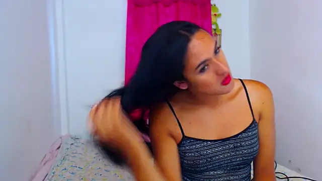 Snapshot of misss_estrella chatting on September 2025 03:16:02 PM misss estrella online show from September 2025 03:16:02 PM