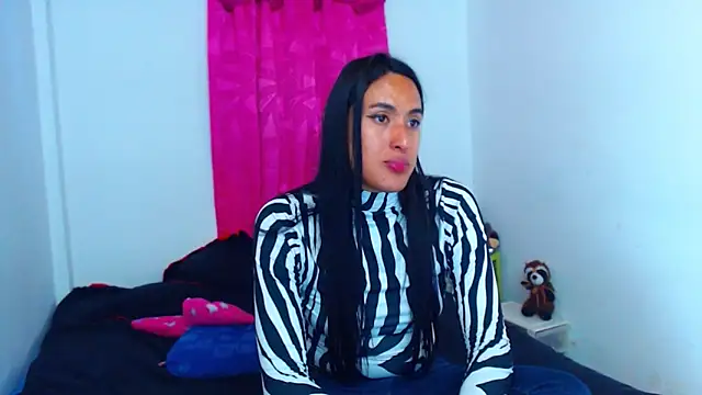 Snapshot of misss_estrella chatting on November 2025 07:57:01 PM misss estrella online show from November 2025 07:57:01 PM