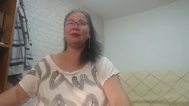 EmmaSquirt online show from October 2025 06:13:02 AM