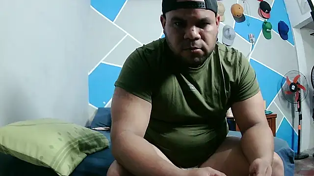 Evert hairyboy online show from June 2026 07:19:02 PM