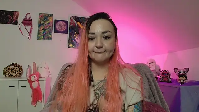 Snapshot of PinkHurricaneOfficial chatting on November 2025 04:17:01 PM PinkHurricaneOfficial online show from November 2025 04:17:01 PM