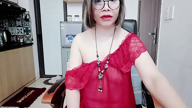 Snapshot of Miu-Le chatting on November 2025 06:10:01 PM Miu-Le online show from November 2025 06:10:01 PM