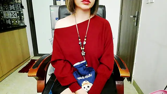 Snapshot of Miu-Le chatting on November 2025 12:32:01 AM Miu-Le online show from November 2025 12:32:01 AM