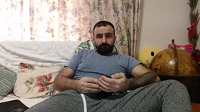 Snapshot of ivat80 chatting on January 2025 07:38:02 AM ivat80 online show from January 2025 07:38:02 AM