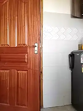 Snapshot of Winnie_- chatting on December 2024 09:35:02 AM Winnie - online show from December 2024 09:35:02 AM