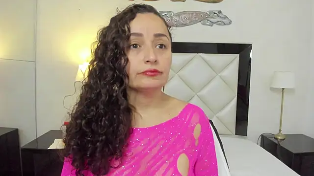  luna  sweet  online show from February 2025 03:26:01 AM