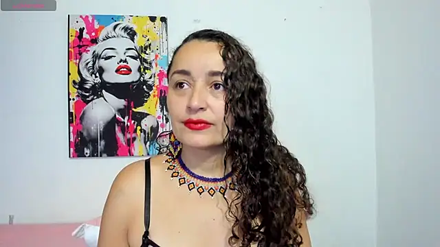  luna  sweet  online show from March 2025 10:04:02 PM