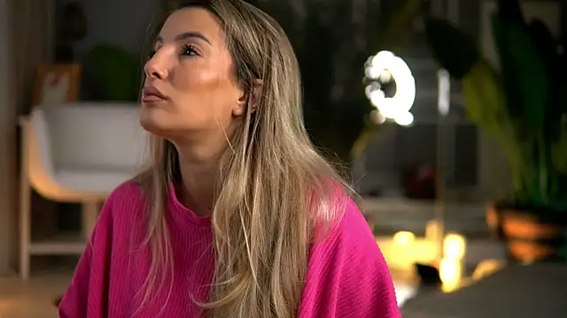 KellyMathews online show from October 2025 02:08:02 AM