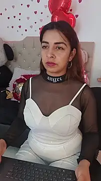 ameliefederline11 online show from February 2026 01:51:02 PM