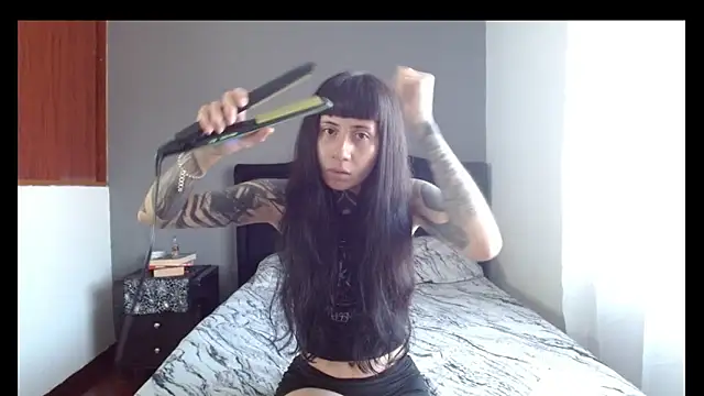 Emilia 1995 online show from February 2026 12:21:01 PM