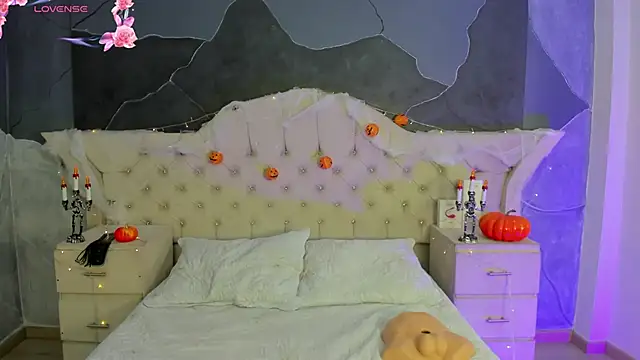 Snapshot of AmberGreyy_ chatting on October 2025 05:02:02 PM AmberGreyy online show from October 2025 05:02:02 PM