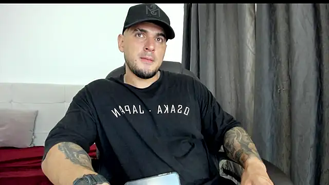 Teilor Creed online show from November 2025 07:01:02 PM