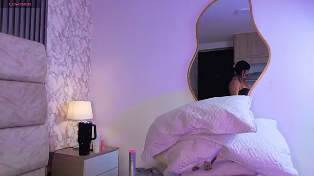 amatista  smith online show from January 2026 08:29:01 PM