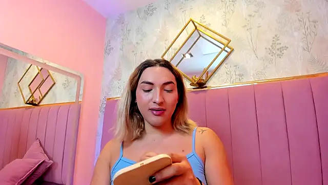 TomLondon  online show from December 2025 11:50:01 AM