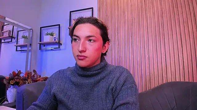 TomLondon  online show from February 2026 10:52:02 AM