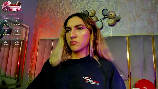 TomLondon  online show from February 2026 03:53:02 PM