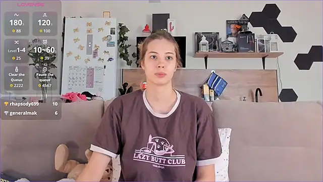 Girl alone home online show from October 2025 04:27:01 AM