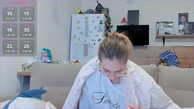 Girl alone home online show from April 2026 03:34:01 AM