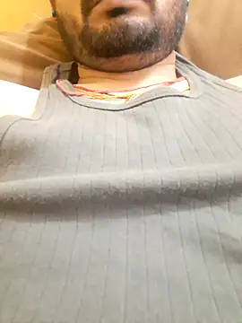 Snapshot of villagb12 chatting on February 2025 05:30:02 PM villagb12 online show from February 2025 05:30:02 PM