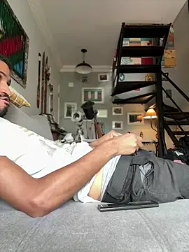 Snapshot of hotcamboy420 chatting on January 2025 06:07:01 PM hotcamboy420 online show from January 2025 06:07:01 PM