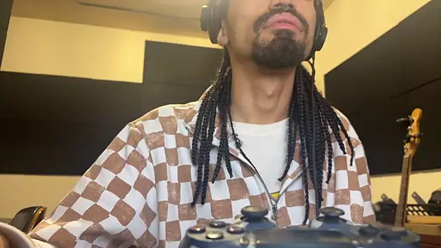 hotcamboy420 online show from November 2025 04:34:02 AM